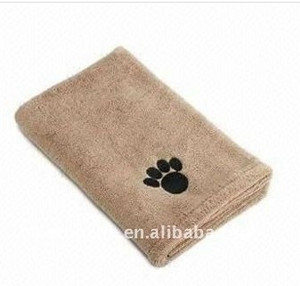 Microfiber Pet Towel With Embroidered Paw (TW 0893 )